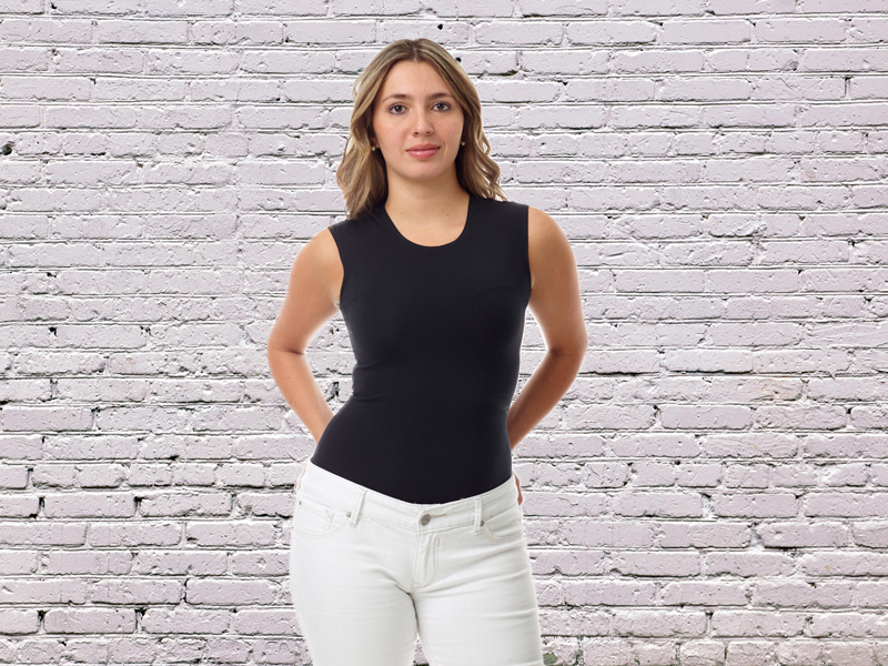 Underworks Women's Ultra Light Cotton Sleeveless Compression Minimizer Top 5942