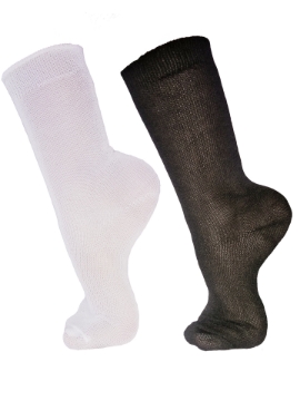 Underworks disposable crew socks for travel,business or leisure