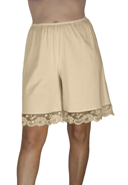 Underworks Women Cotton White Pettipants With Lace